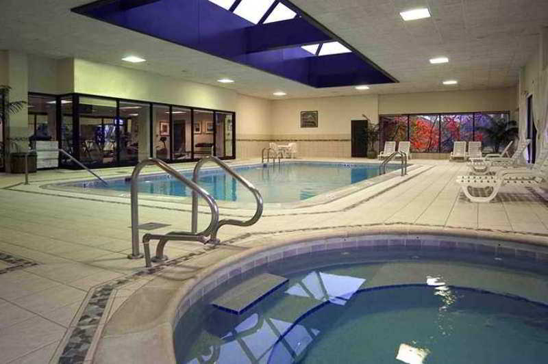 Doubletree By Hilton Lisle Naperville Зручності фото